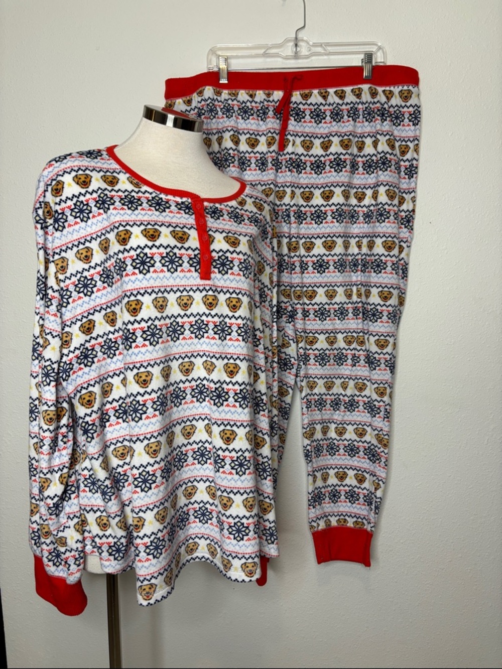 Sunday Brunch size 3X Dog-Print Pajama Set with Red Trim